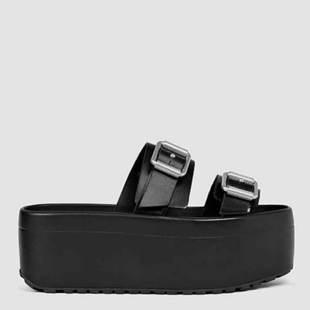 Cute platform sandals! 7